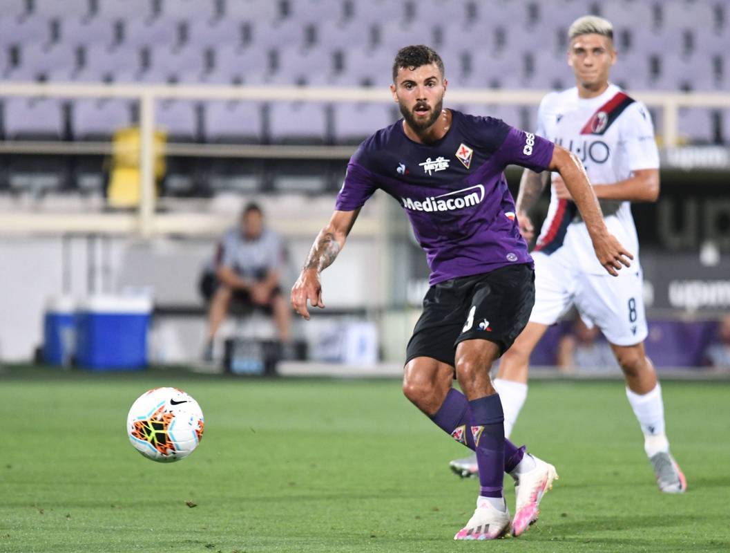 意甲：佛罗伦萨2-2平亚特兰大，场面火爆激烈的简单介绍