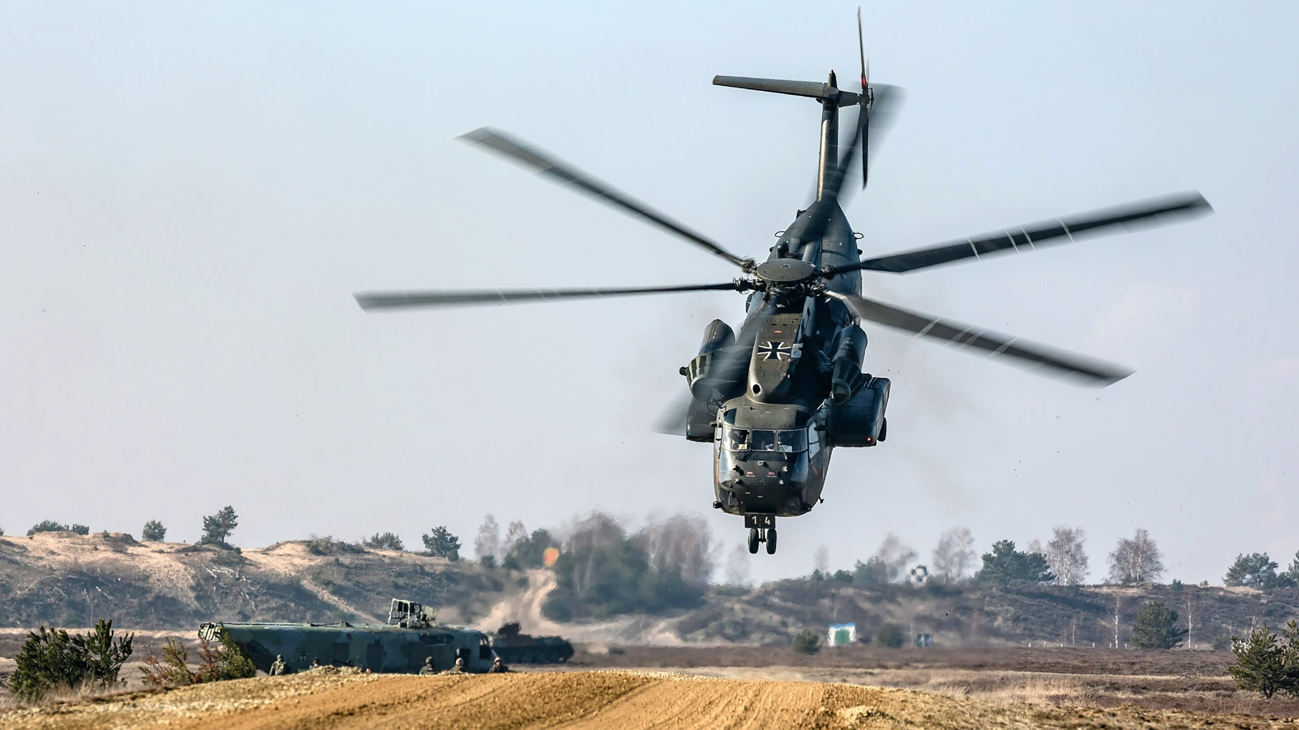 炉石传说“策略盛宴”年度巅峰对决正式开幕，炉石比赛2020