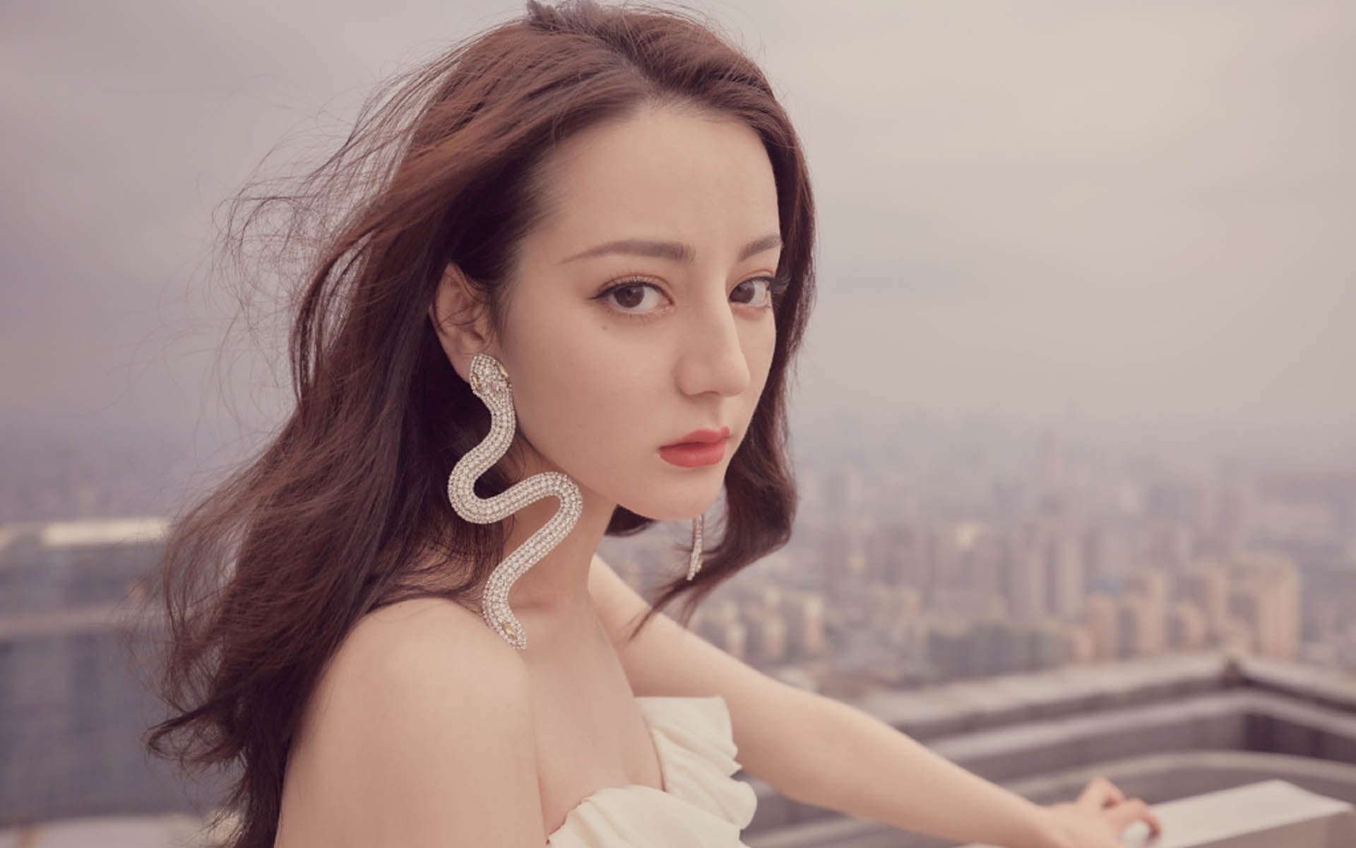 紧张刺激的足球盛宴,期待精彩表现!,紧张的足球比赛